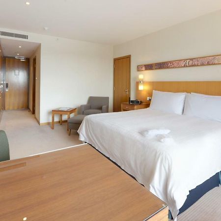 Canary Riverside Plaza Hotel Λονδίνο Εξωτερικό φωτογραφία A room at the hotel