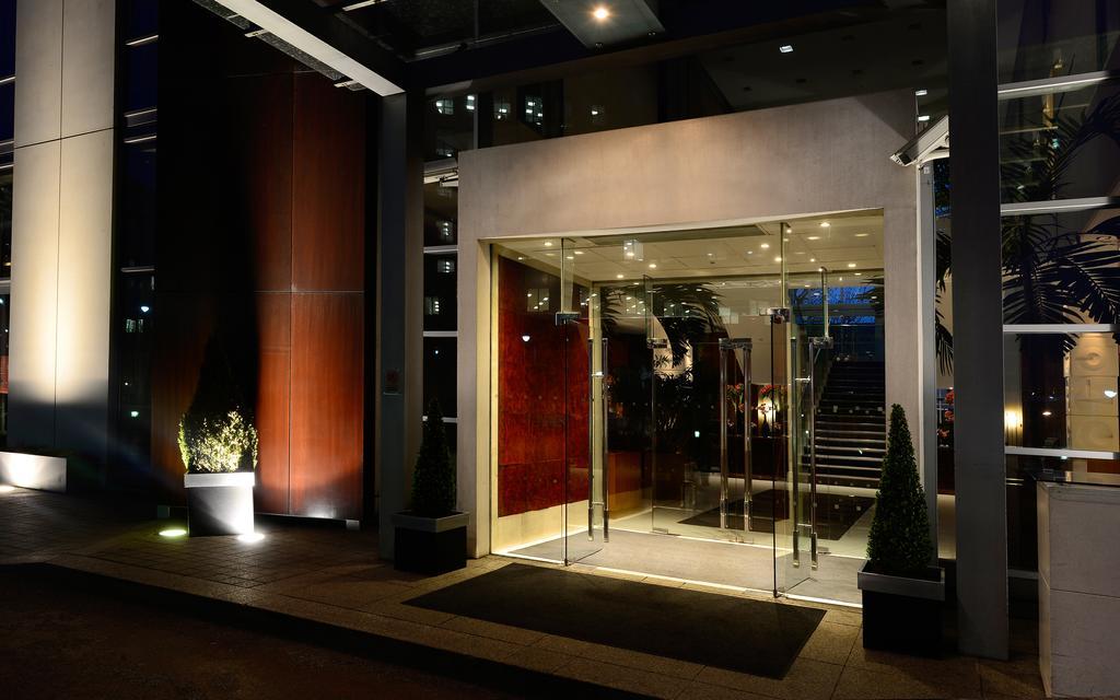 Canary Riverside Plaza Hotel Λονδίνο Εξωτερικό φωτογραφία Entrance to the hotel